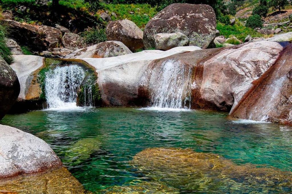 Casa Rural En Candeleda Con Piscina Y Un Maravilloso Jardin Exterior foto