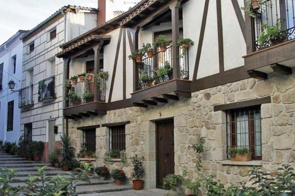 Casa Rural En Candeleda Con Piscina Y Un Maravilloso Jardin Exterior foto